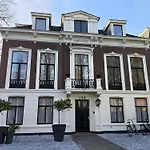 Blue Wave Stay - Free Parking