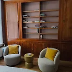 Blue Wave Stay - Free Parking